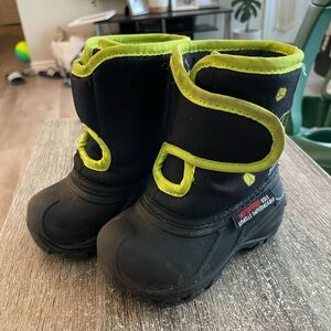 Baby boy winter boots